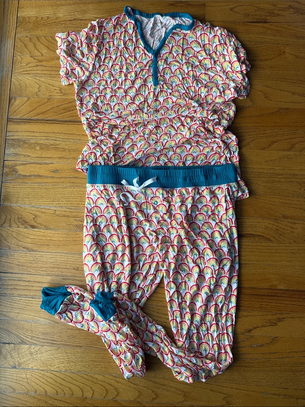 Little Sleepies Rainbow Print Pajama Set Short Sleeve Shirt and Pants - Small